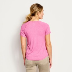 Women's DriCast™ Short-Sleeved Tee - PUNCH